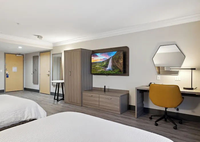 Holiday Inn Express Hotel & Suites Vacaville By Ihg